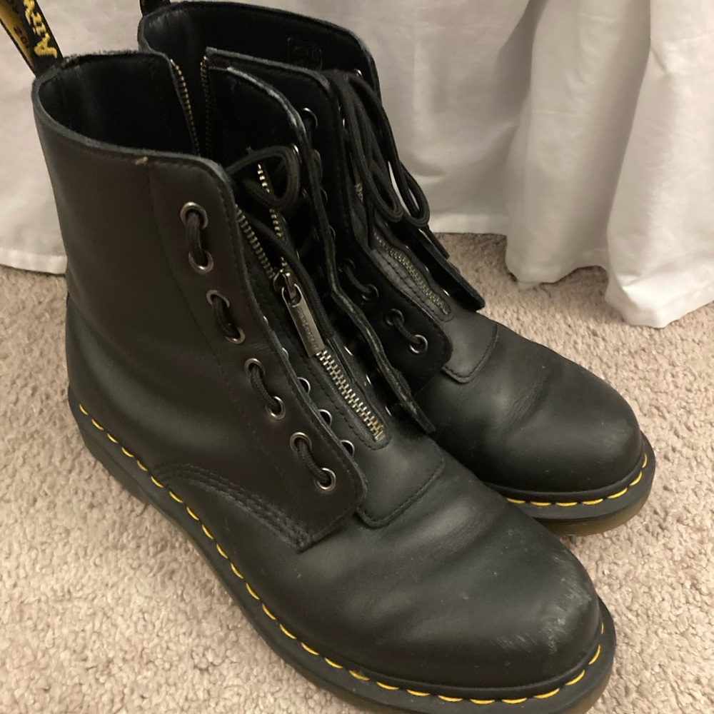 Dr. Martens Sinclair Side-Zip Boots